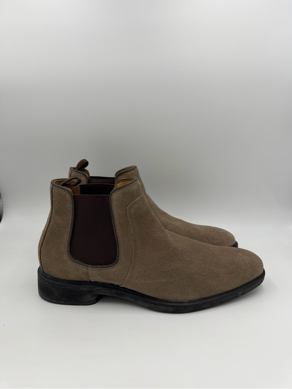 Johnston & Murphy Men’s Suede Chelsea Boots Taupe Brown Size 9 M Made in Brazil
